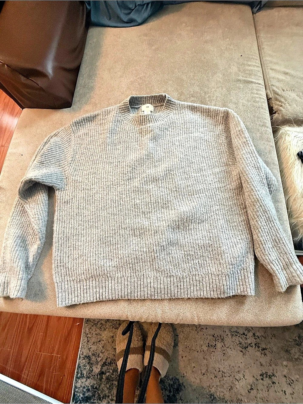 H&M Gray Crewneck Sweater Like New
